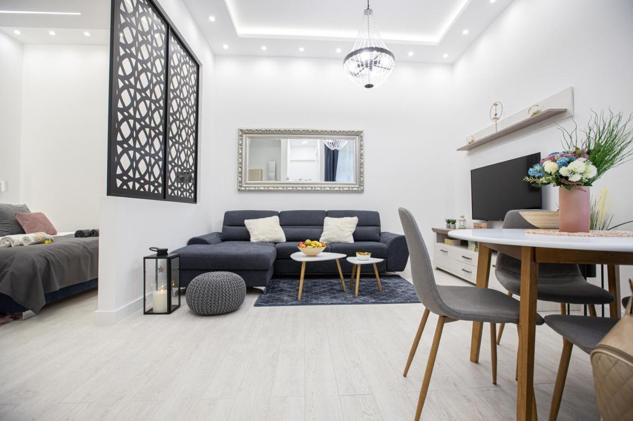 Theatre Square Apartments Novi Sad Exterior foto