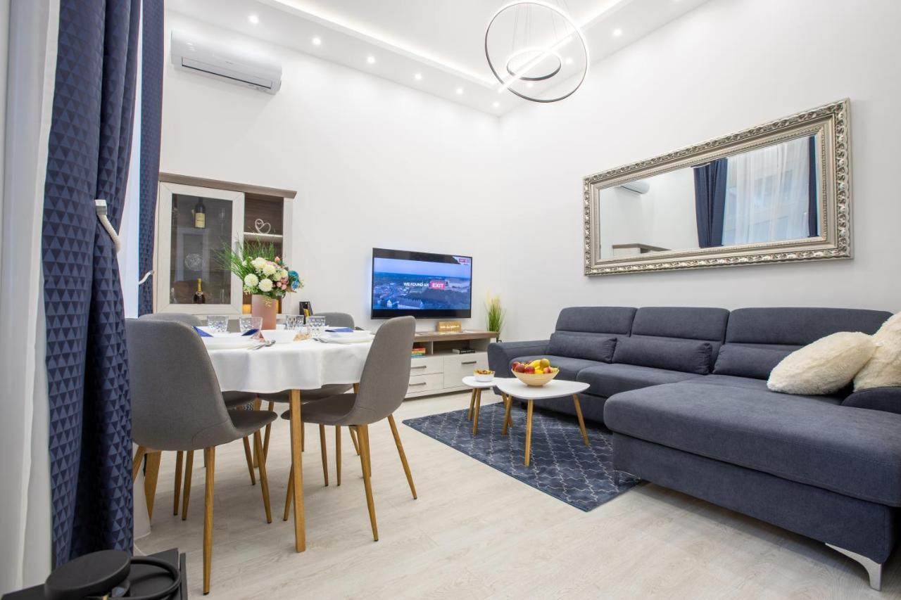 Theatre Square Apartments Novi Sad Exterior foto
