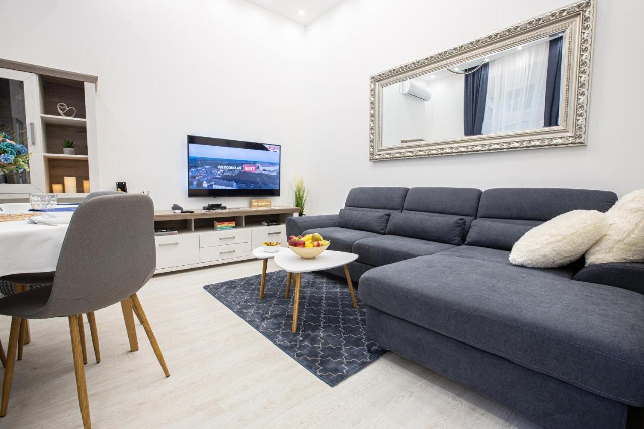Theatre Square Apartments Novi Sad Exterior foto