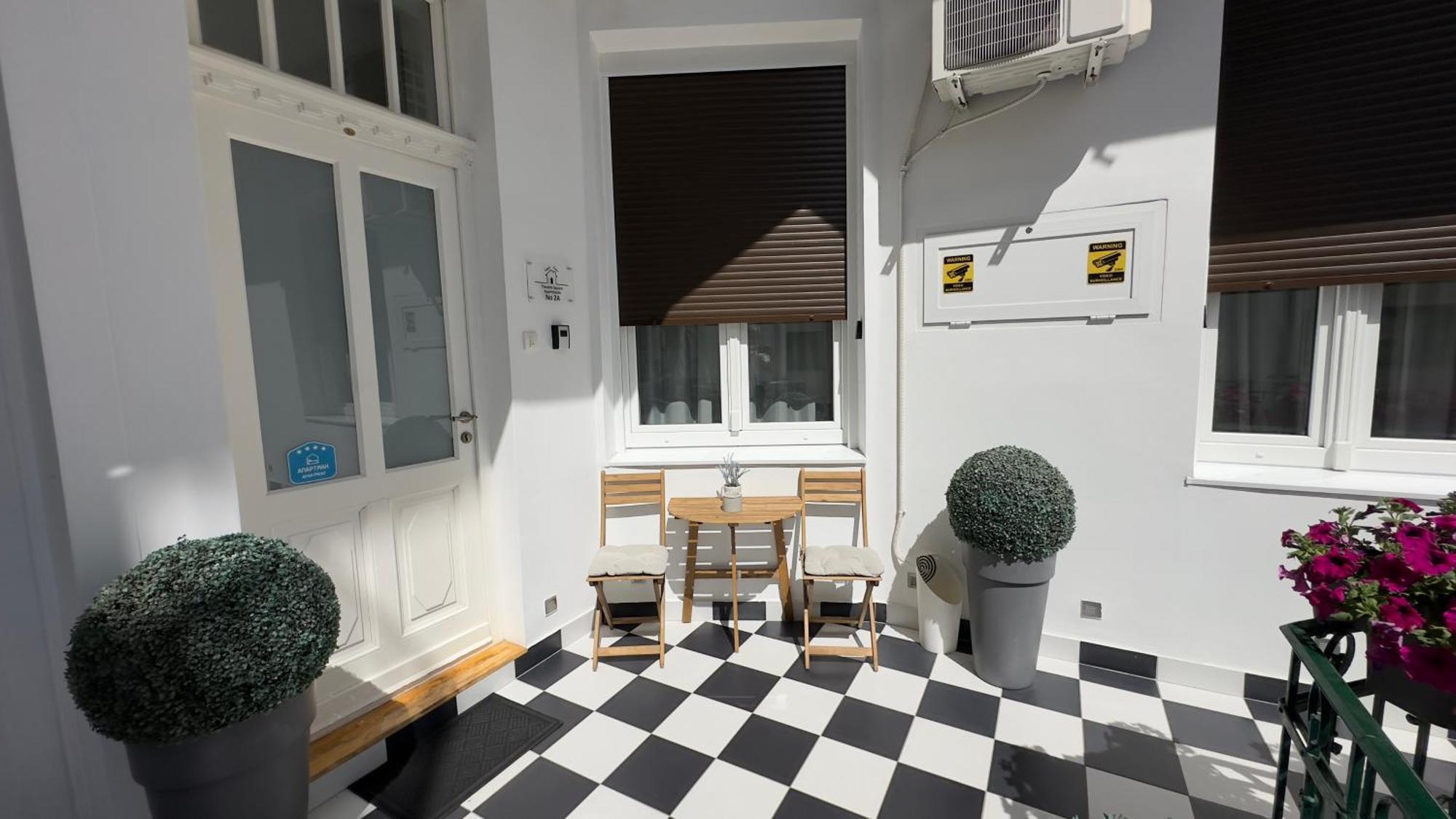 Theatre Square Apartments Novi Sad Exterior foto